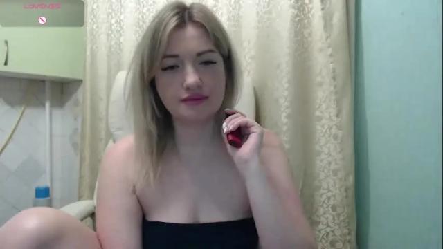 Image 11 of 3sweetcandy3 Stream on Chaturbate on 25 days ago