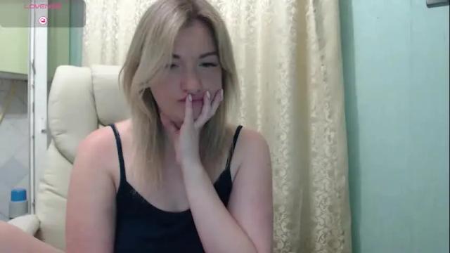 Image 7 of 3sweetcandy3 Stream on Chaturbate on 3 days ago