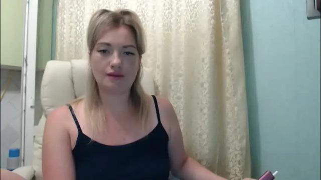 Image 3 of 3sweetcandy3 Stream on Chaturbate on 3 months ago