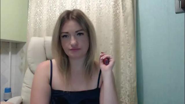 Image 3 of 3sweetcandy3 Stream on Chaturbate on 1 month ago