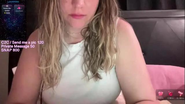 Image 4 of 3xxxdaily Stream on Chaturbate on 17 days ago