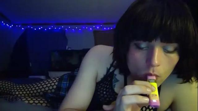 Thumbnail 2, 4ddies_little9irl's Stream at Chaturbate, 1 day ago