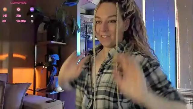 Image 7 of 5_in_one Stream on Chaturbate on 20 days ago
