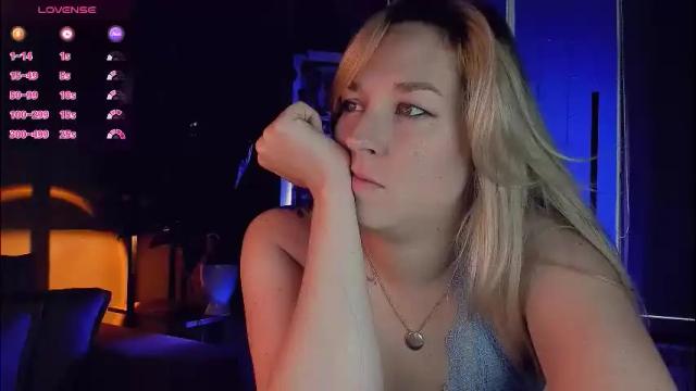 Image 2 of 5_in_one Stream on Chaturbate on 3 months ago