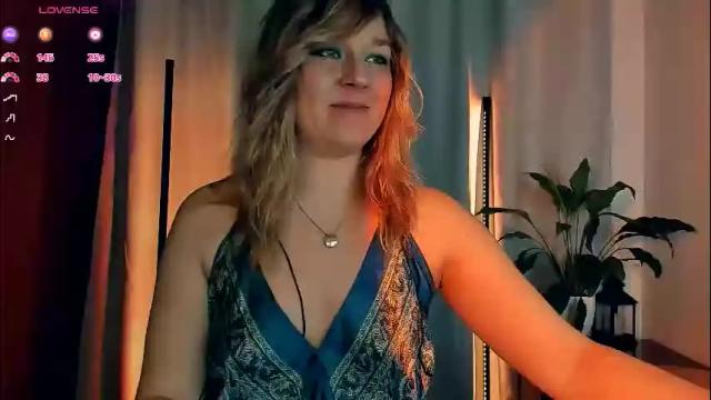 Image 3 of 5_in_one Stream on Chaturbate on 26 days ago