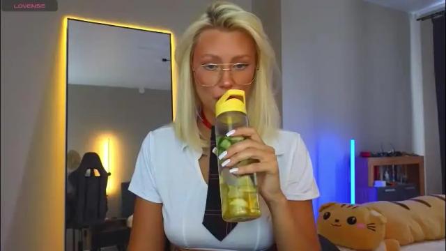 Image 2 of 88_nura Stream on Chaturbate on 3 months ago