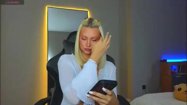Image 2 of 88_nura Stream on Chaturbate on 2 months ago