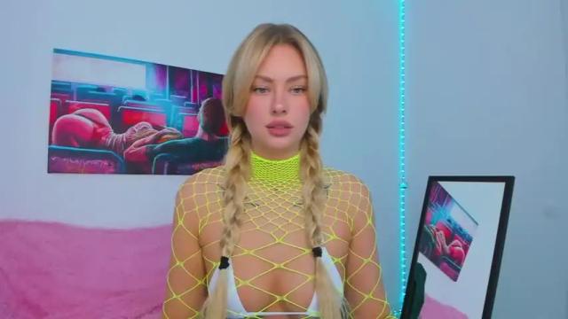 Image 2 of 8a8y_nura Stream on Chaturbate on 20 months ago