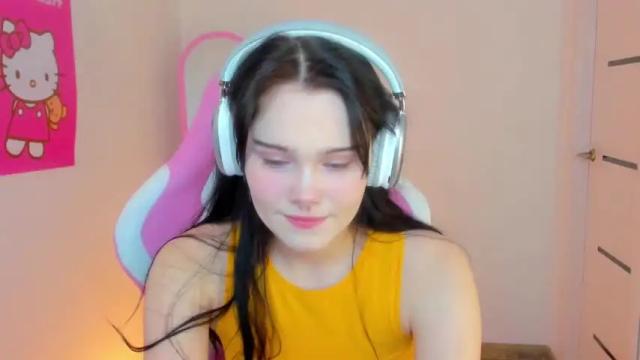Image 2 of 8ar8ara Stream on Chaturbate on 17 months ago