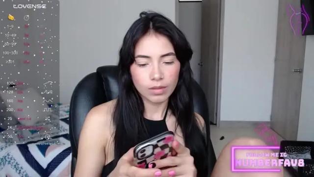 Image 11 of 8numberfav Stream on Chaturbate on 15 months ago