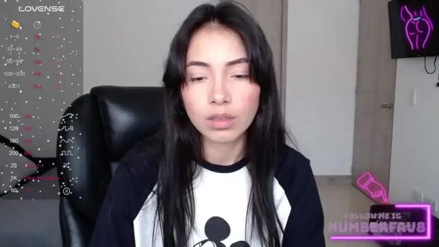 Image 12 of 8numberfav Stream on Chaturbate on 15 months ago