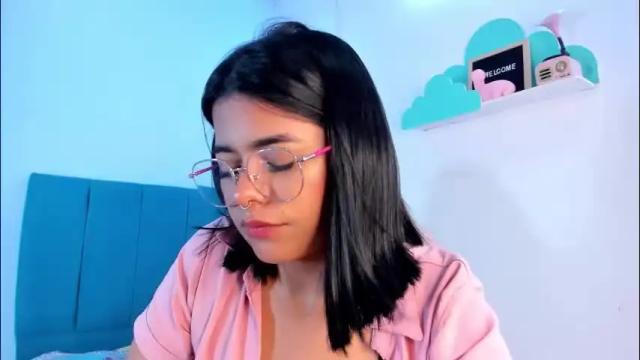 Image 3 of _18alice Stream on Chaturbate on 1 month ago