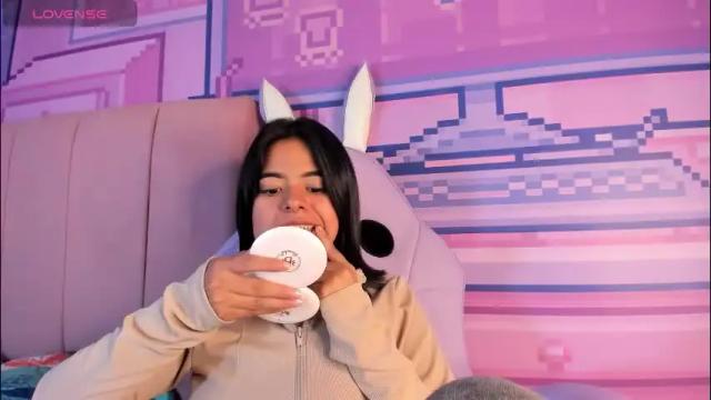 Image 6 of _18alice Stream on Chaturbate on 1 month ago