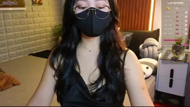Thumbnail 1, _aaliyah's Stream at Chaturbate, 13 months ago