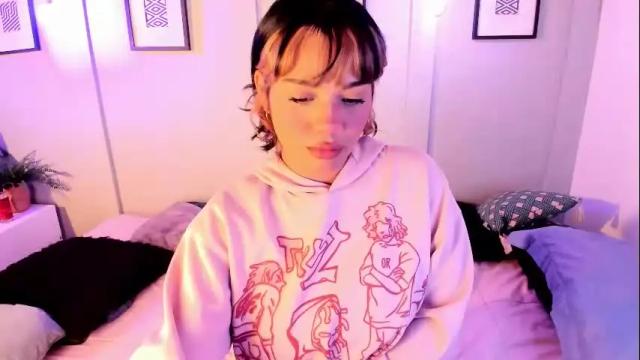 Image 4 of _abigaill_1 Stream on Chaturbate on 4 months ago