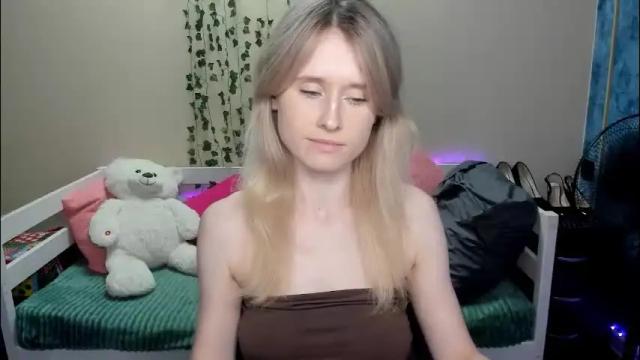 Image 2 of _adel_brooks_ Stream on Chaturbate on 4 months ago