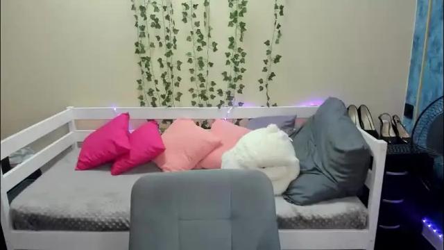 Image 7 of _adel_brooks_ Stream on Chaturbate on 4 months ago