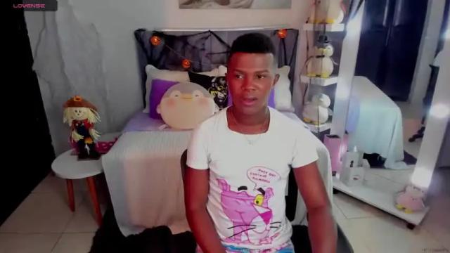 Image 12 of _alan_taylor Stream on Chaturbate on 19 months ago