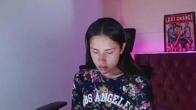Image 4 of _alessia_21 Stream on Chaturbate on 16 months ago