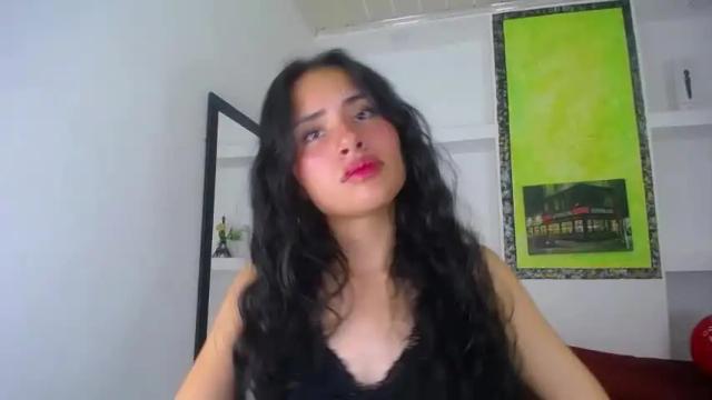 Image 2 of _alessia_21 Stream on Chaturbate on 15 months ago