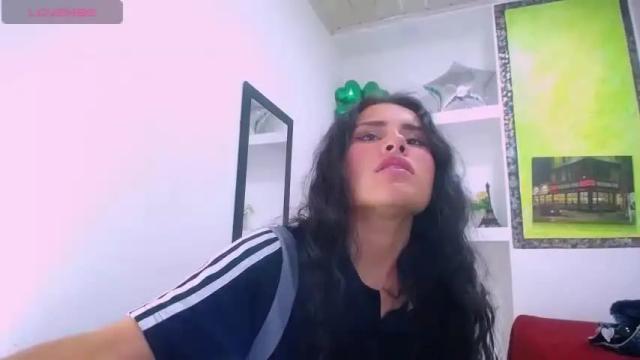 Image 3 of _alessia_21 Stream on Chaturbate on 21 months ago
