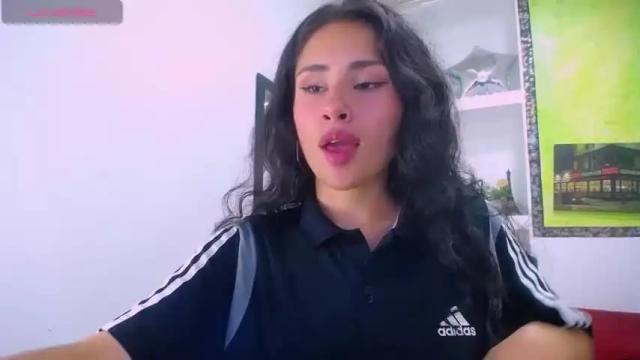 Image 7 of _alessia_21 Stream on Chaturbate on 21 months ago