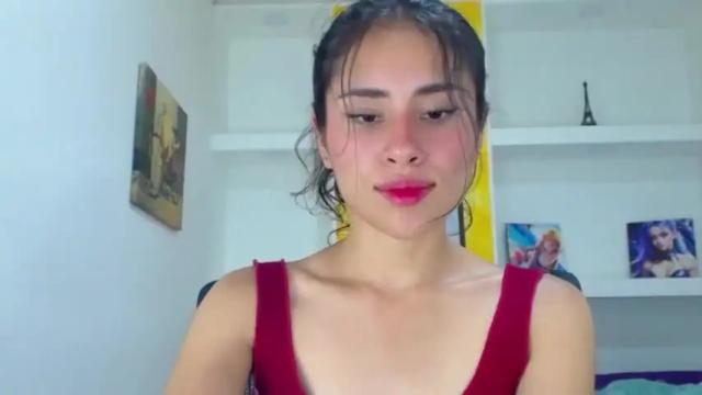 Image 4 of _alessia_21 Stream on Chaturbate on 14 months ago
