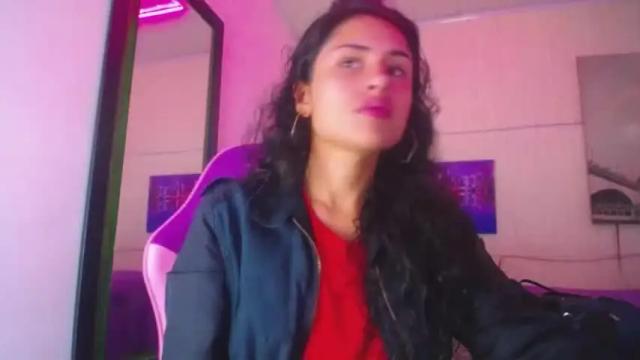 Image 3 of _alessia_21 Stream on Chaturbate on 14 months ago