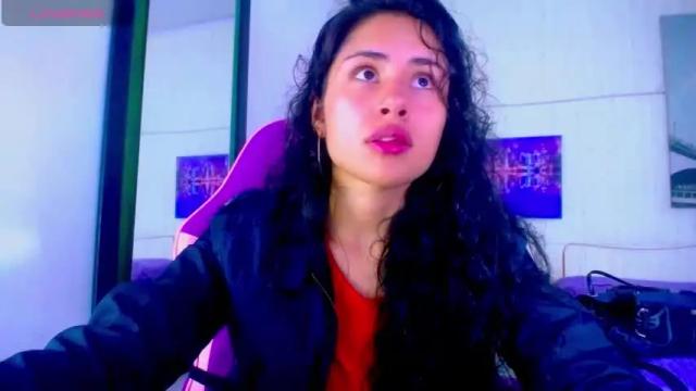 Image 6 of _alessia_21 Stream on Chaturbate on 14 months ago