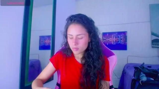 Image 8 of _alessia_21 Stream on Chaturbate on 14 months ago