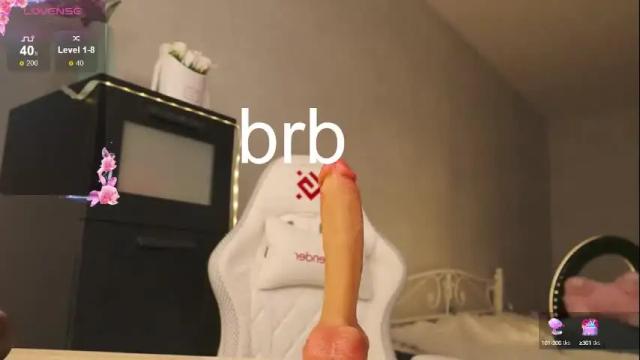 Image 2 of _alexa_gold_ Stream on Chaturbate on 1 month ago