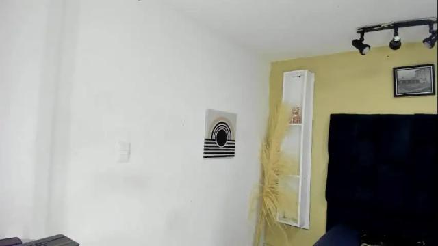 Thumbnail 1, _alexafoxx_'s Stream at Chaturbate, 1 month ago