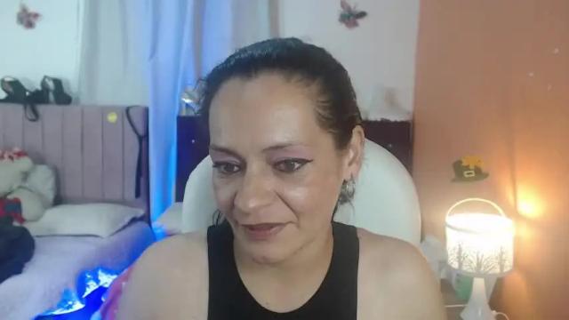 Image 10 of _alexandrajones Stream on Chaturbate on 12 months ago