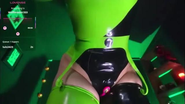 Image 11 of _alice_d Stream on Chaturbate on 2 months ago