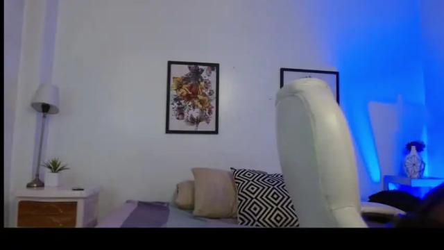 Image 2 of _alice_horny_ Stream on Chaturbate on 12 months ago