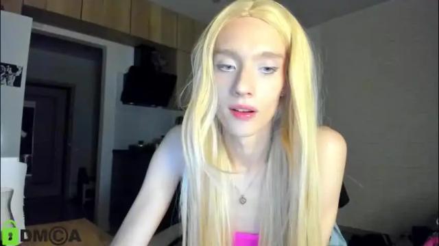 Image 2 of _alice_kitty Stream on Chaturbate on 2 months ago