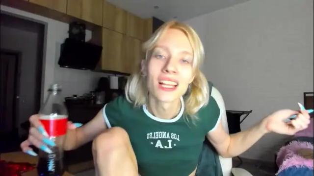 Image 4 of _alice_kitty Stream on Chaturbate on 26 days ago