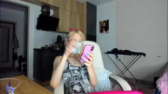 Image 11 of _alice_kitty Stream on Chaturbate on 9 days ago