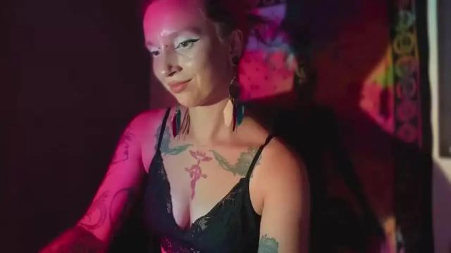 Image 6 of _alicemorrison_ Stream on Chaturbate on 17 months ago