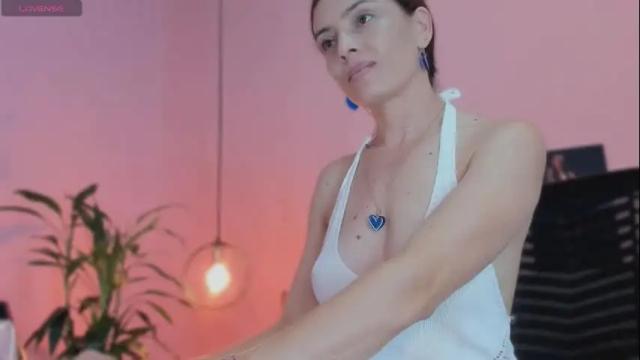 Thumbnail 1, _aline_hall's Stream at Chaturbate, 1 month ago