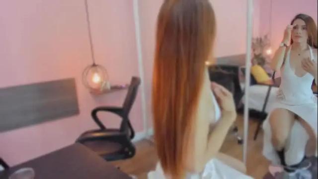 Image 2 of _aline_hall Stream on Chaturbate on 1 month ago