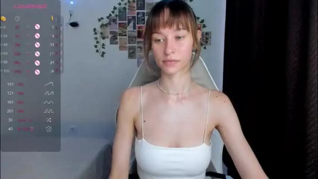 Image 4 of _alissaa_ Stream on Chaturbate on 2 months ago