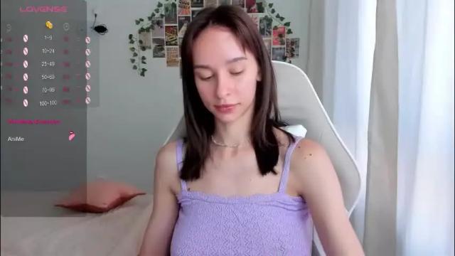 Image 2 of _alissaa_ Stream on Chaturbate on 2 months ago