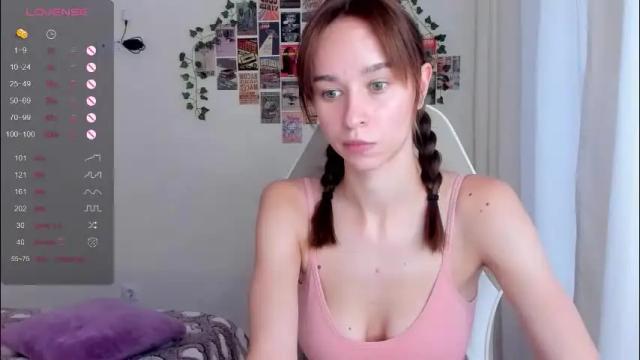 Image 2 of _alissaa_ Stream on Chaturbate on 1 month ago