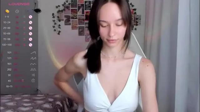 Image 8 of _alissaa_ Stream on Chaturbate on 2 months ago