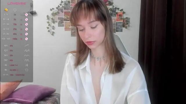 Image 2 of _alissaa_ Stream on Chaturbate on 1 month ago