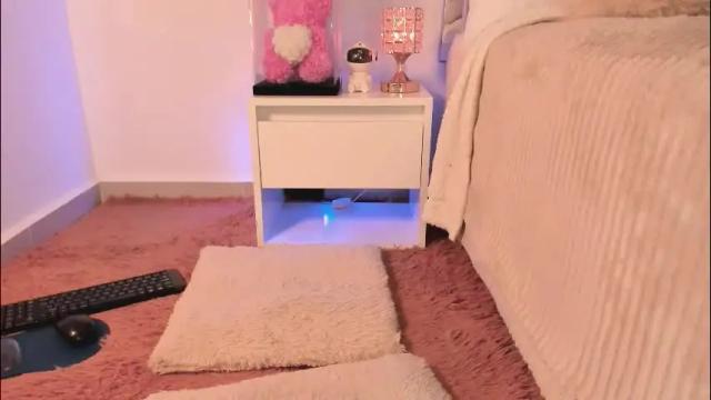 Image 11 of _alissonrose Stream on Chaturbate on 1 month ago