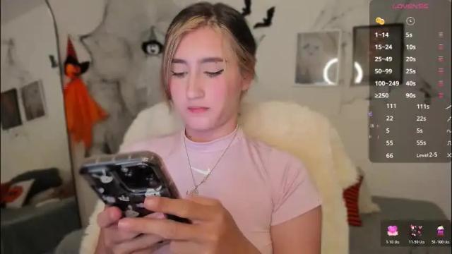 Image 6 of _allisongomez Stream on Chaturbate on 2 months ago