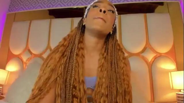 Image 8 of _ambar_curly_ Stream on Chaturbate on 16 days ago