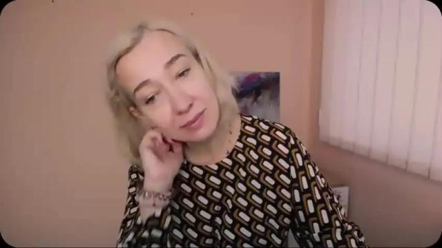 Image 2 of _amor_fati Stream on Chaturbate on 18 months ago